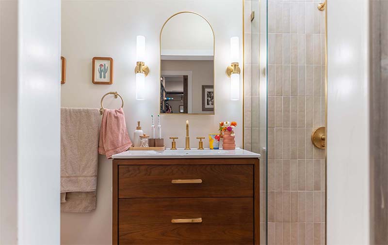 Bathroom remodeling in in North Oakland